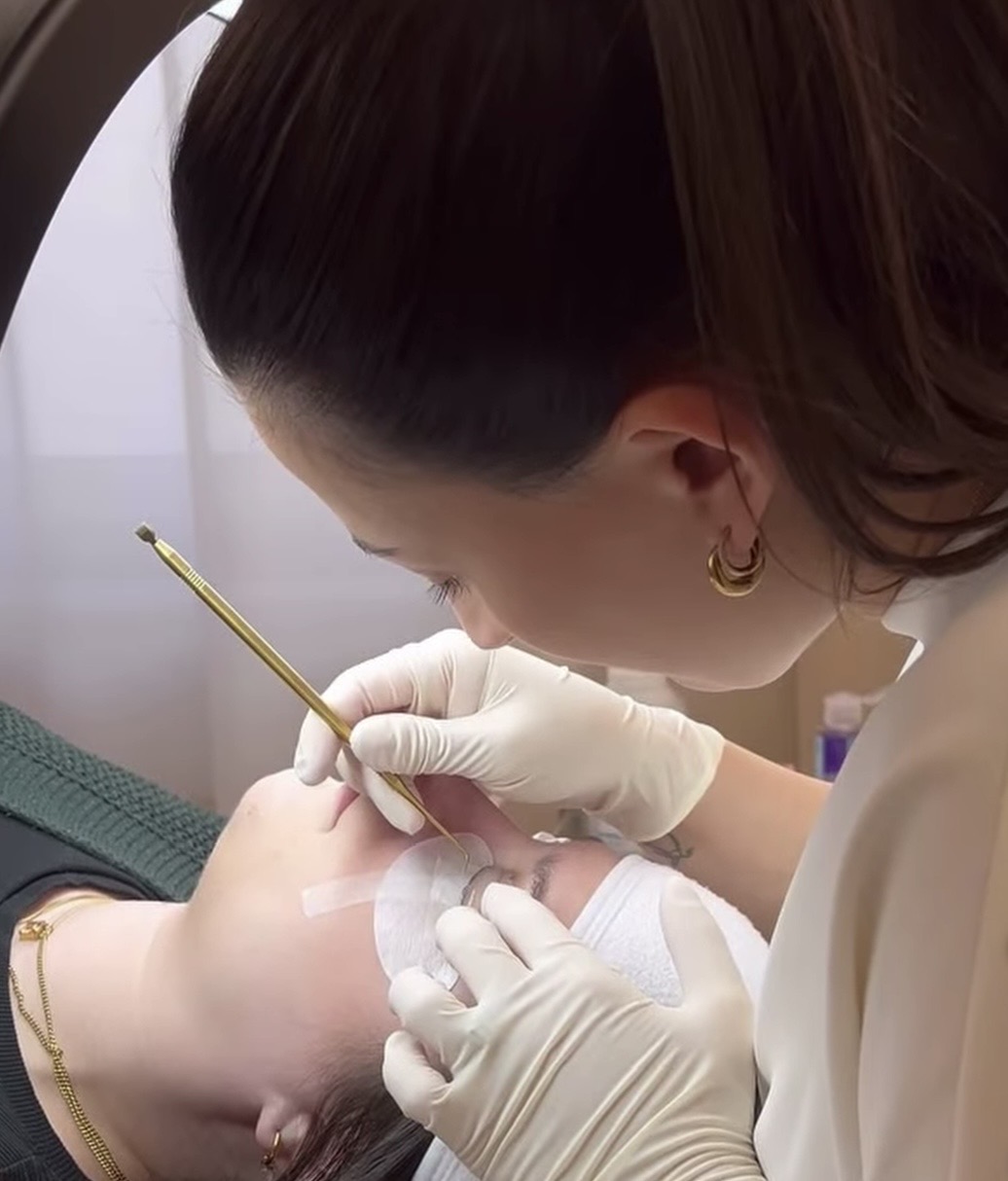 Lash- und Browstyling im Ästhetikum